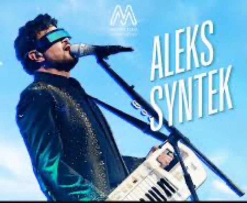 Aleks Syntek Celebra mas de 30 años de carrera en Gran Arena Monticello.